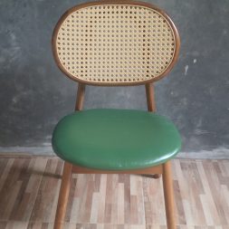 Kursi Jepang, kayu jati kombinasi rotan sintetis, jok oscar, kursi cafe outdoor, wood chair